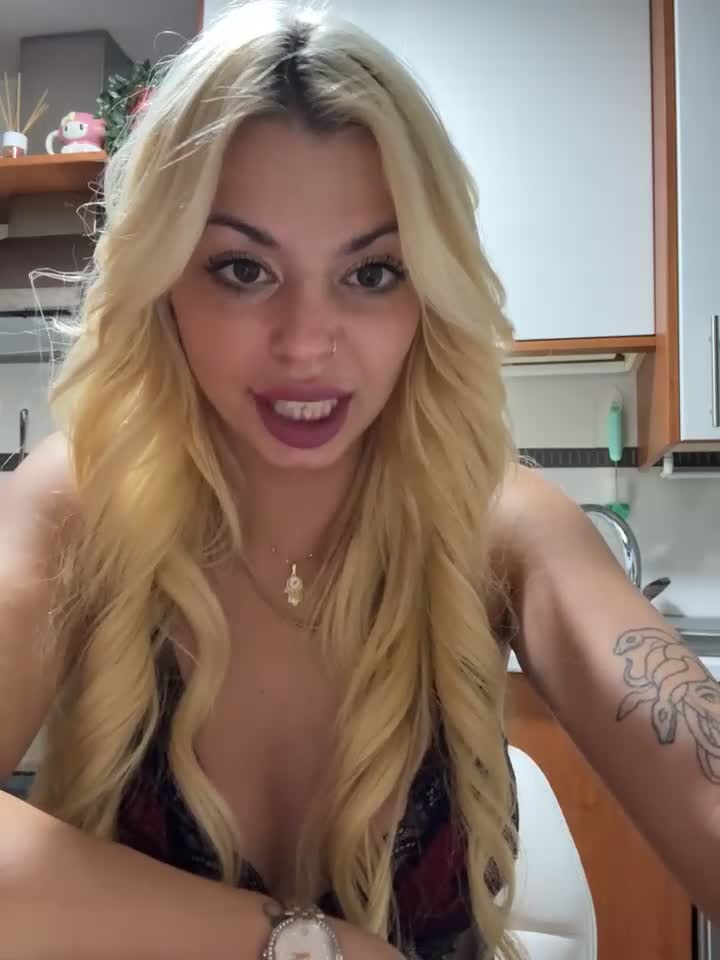 Noeliagglow cam recording