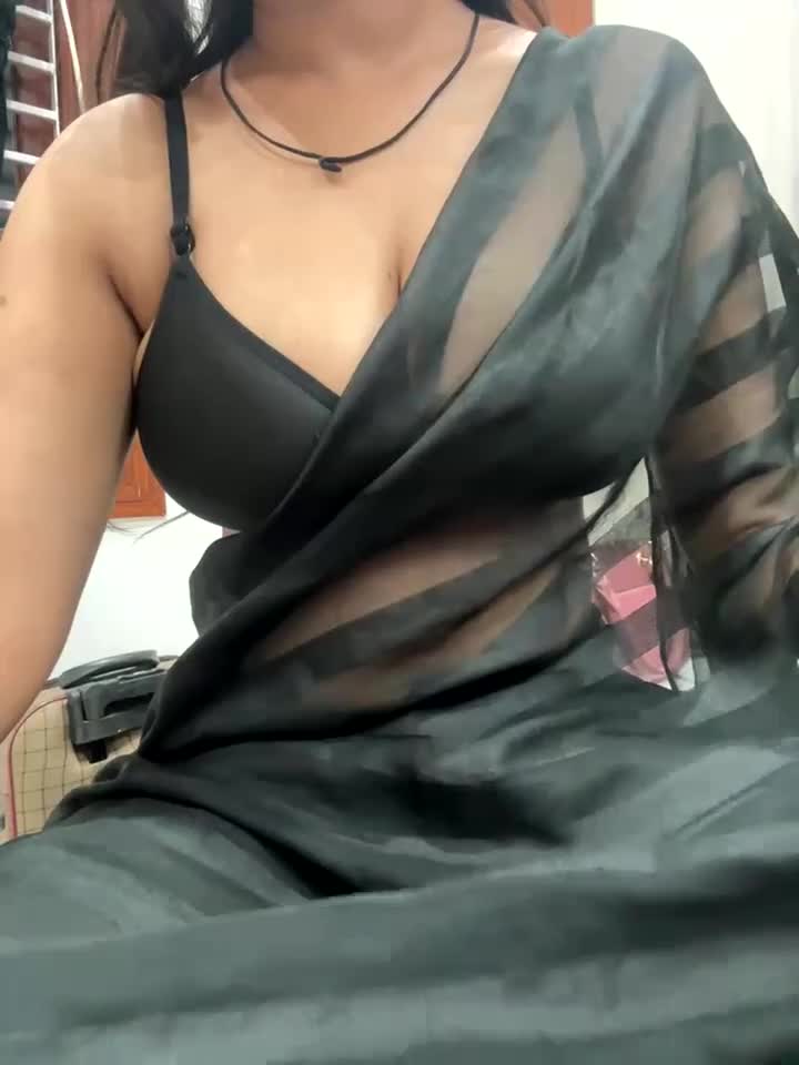 Hot_Mayra25